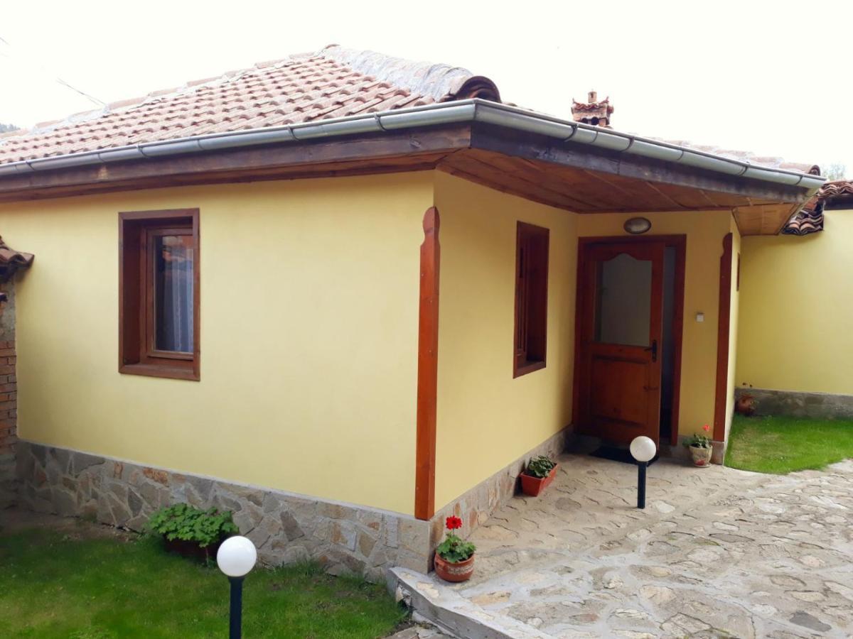Sarafova Guest House Koprivshtitsa Exterior foto